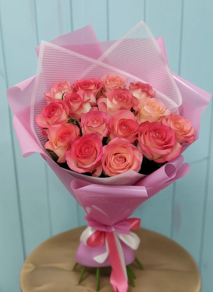Букет 15 Розовых роз Равель в Талалихино