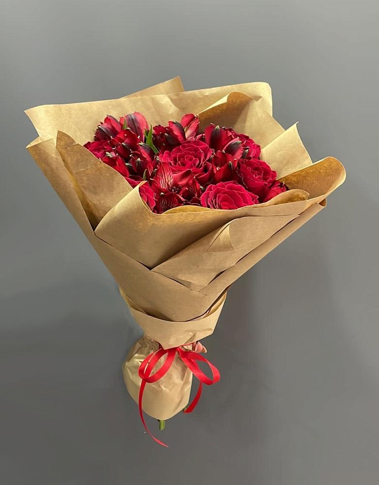 Букет цветов из: Альстромерии и Розы в Талалихино