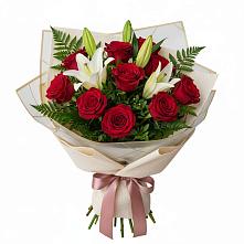 Букет цветов из:  Лилии и Розы в Талалихино