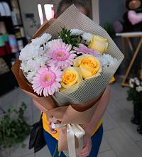 Букет цветов из:  Герберы, Розы и Хризантемы в Талалихино