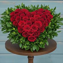 Цветочная композиция из Розы в виде сердца в Талалихино