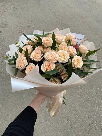 Букет Кремовые розы Латте в Талалихино