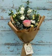 Букет цветов из:  Розы и Лизиантусы в Талалихино